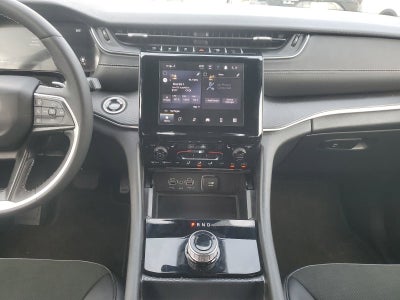 2025 Jeep Grand Cherokee Altitude 4x4