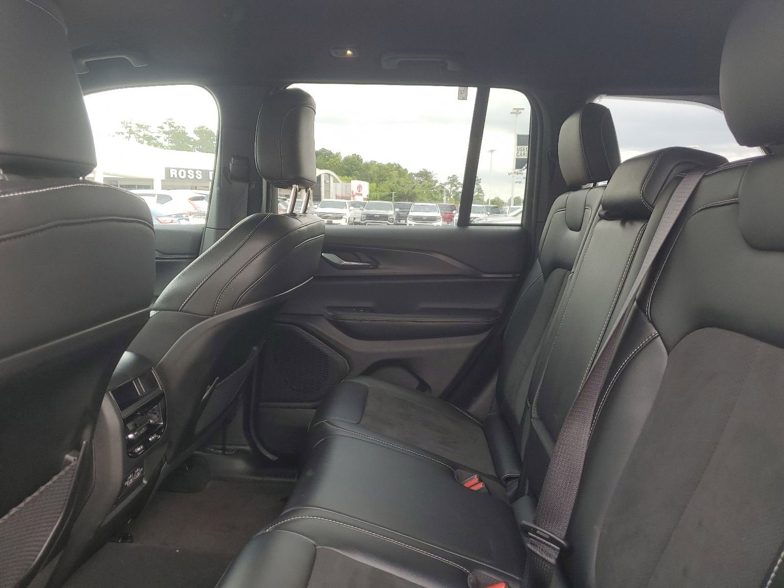 2025 Jeep Grand Cherokee Altitude 4x4