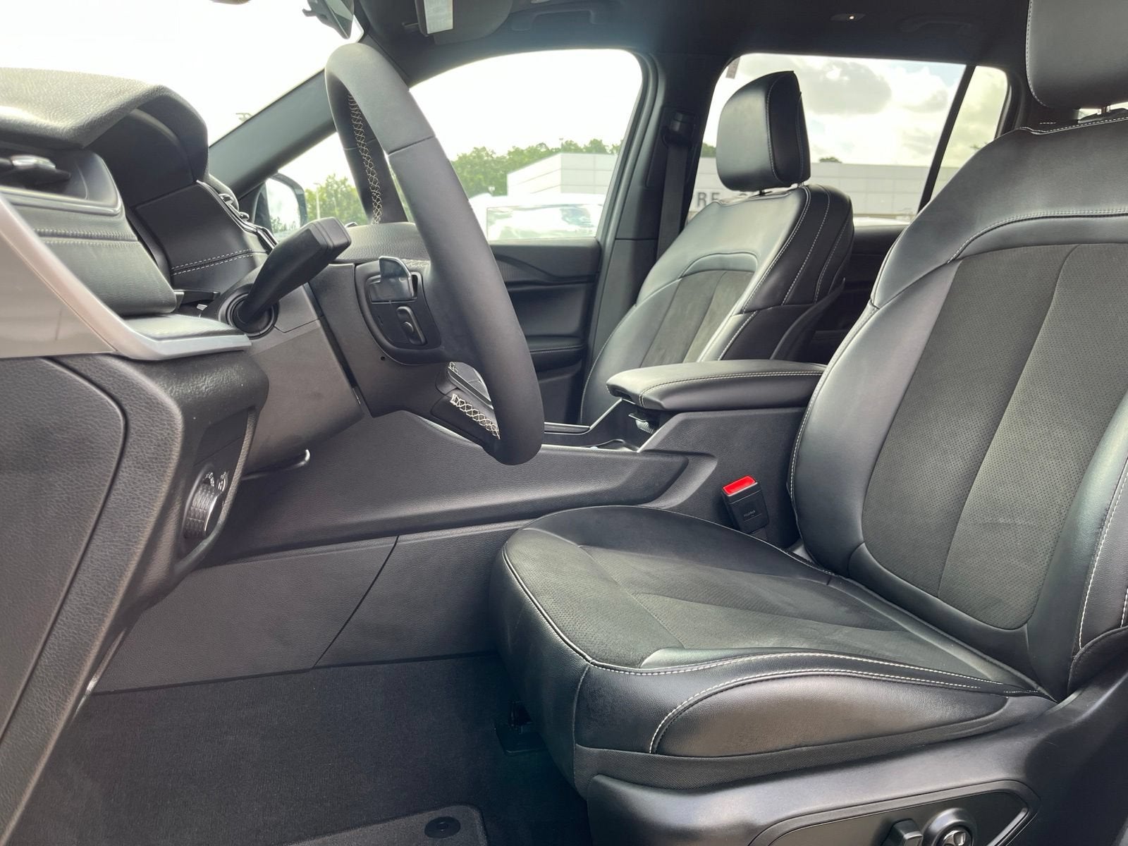 2025 Jeep Grand Cherokee L Altitude X 4x2