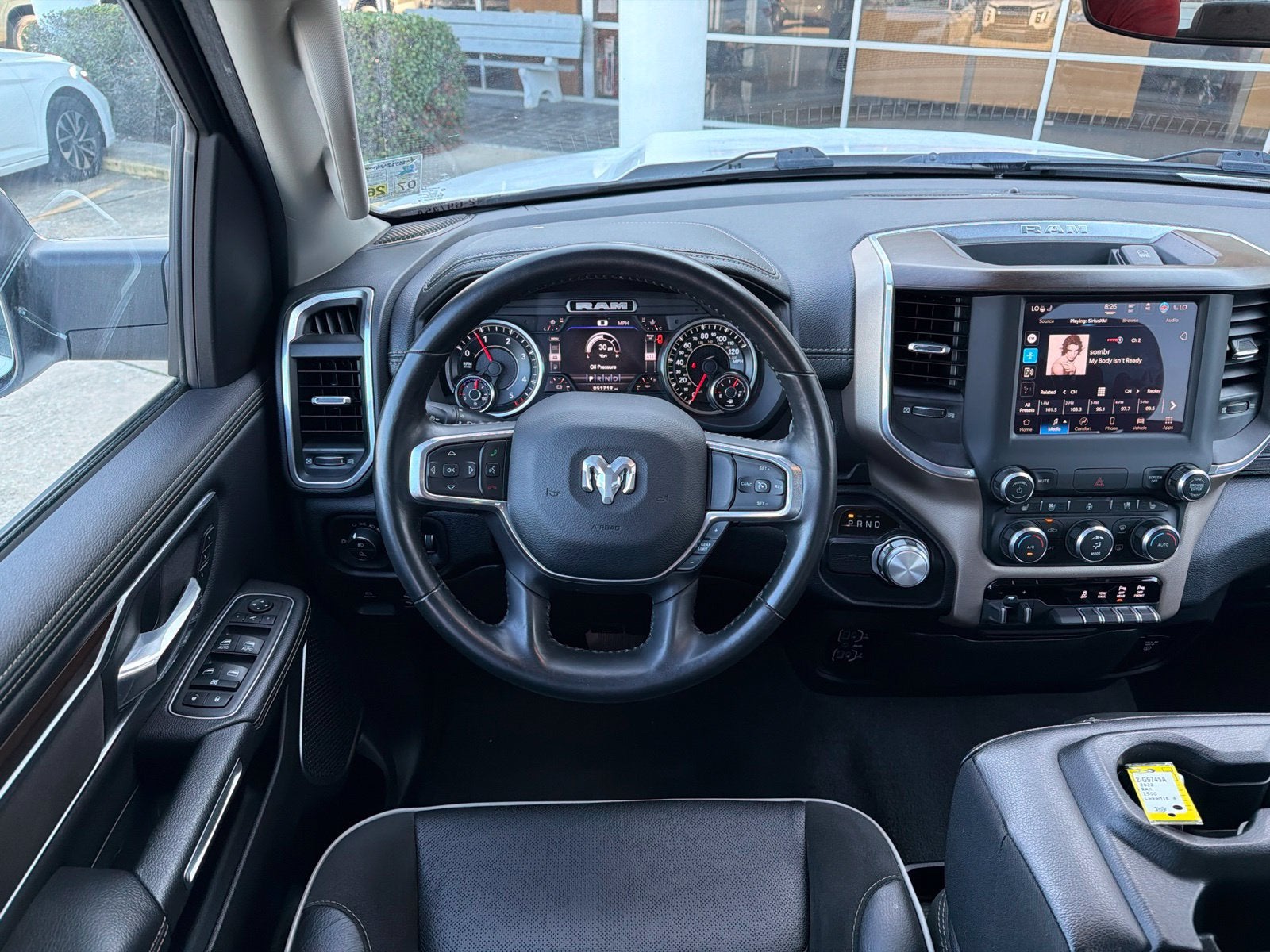 2022 RAM 1500 Laramie Crew Cab 4x2 5'7" Box