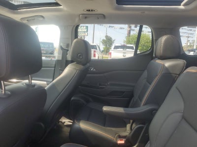 2022 GMC Acadia AT4