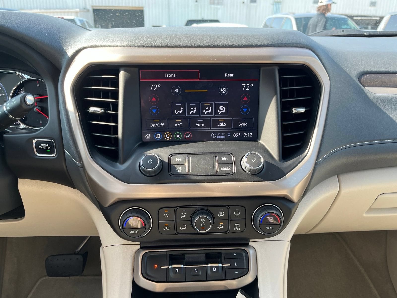 2022 GMC Acadia Denali