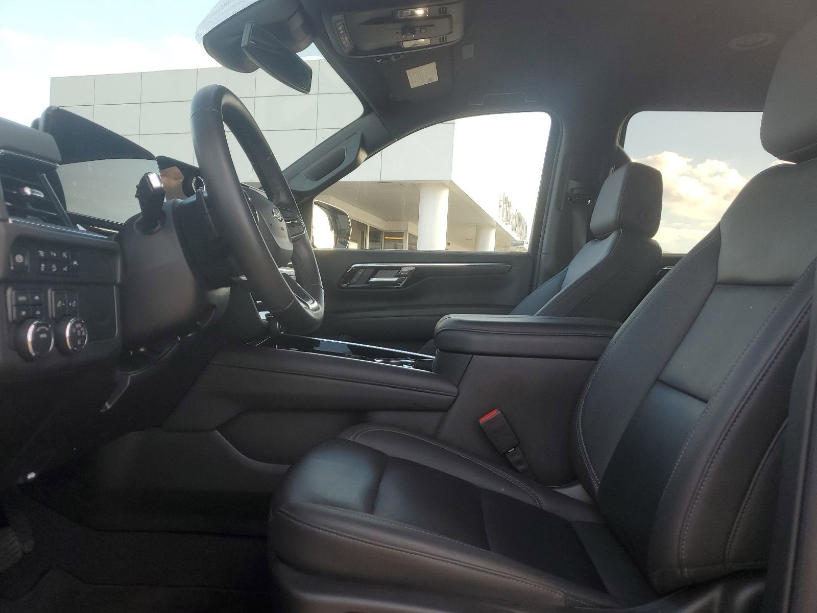 2025 Chevrolet Suburban Z71