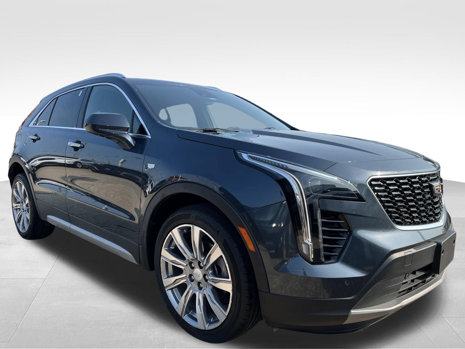 2020 Cadillac XT4 FWD Premium Luxury