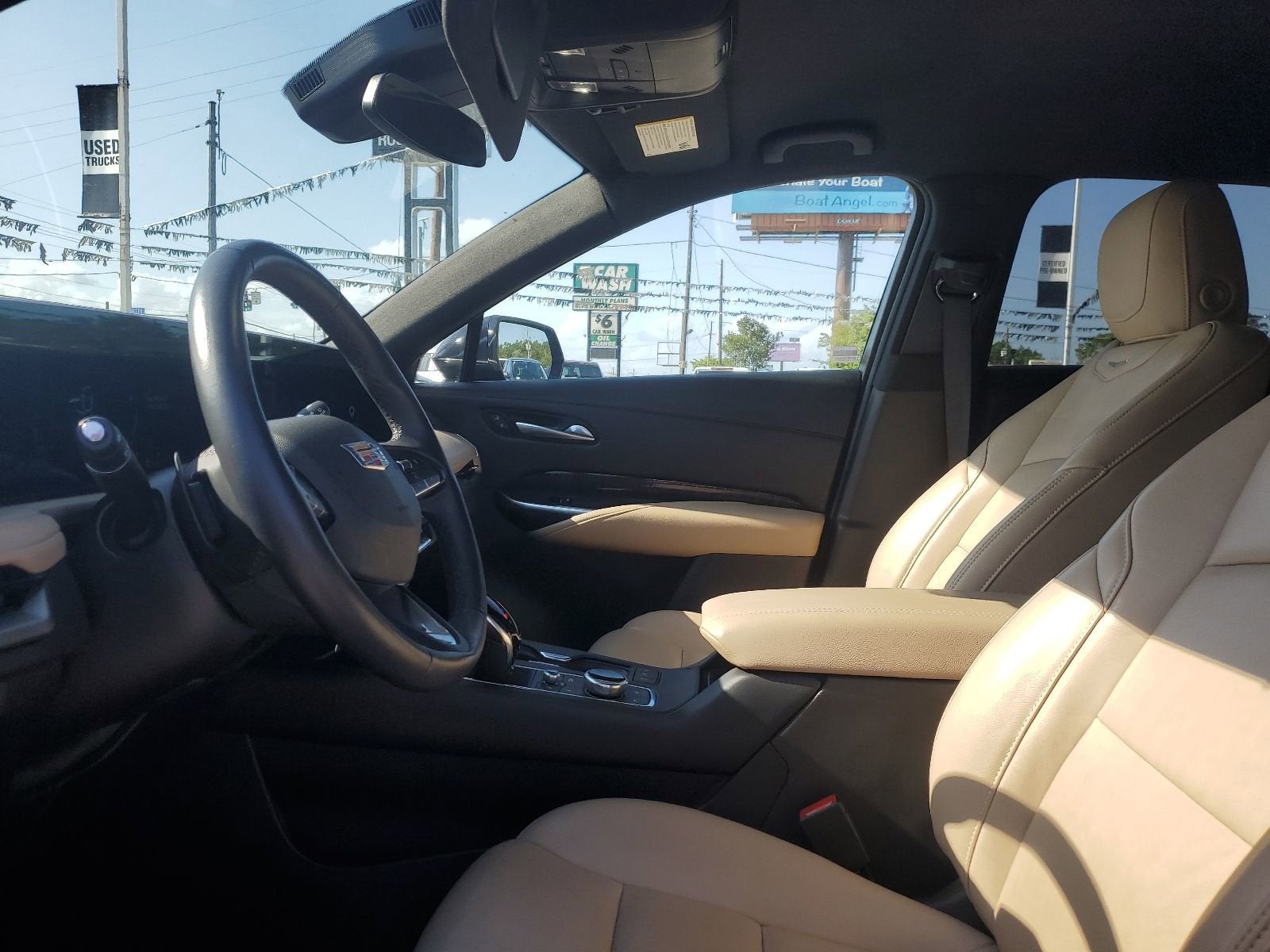 2025 Cadillac XT4 Premium Luxury