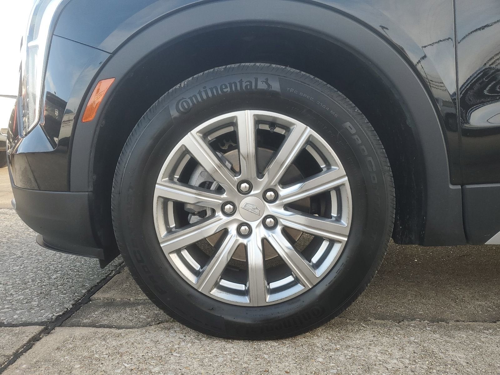 2020 Cadillac XT4 Premium Luxury