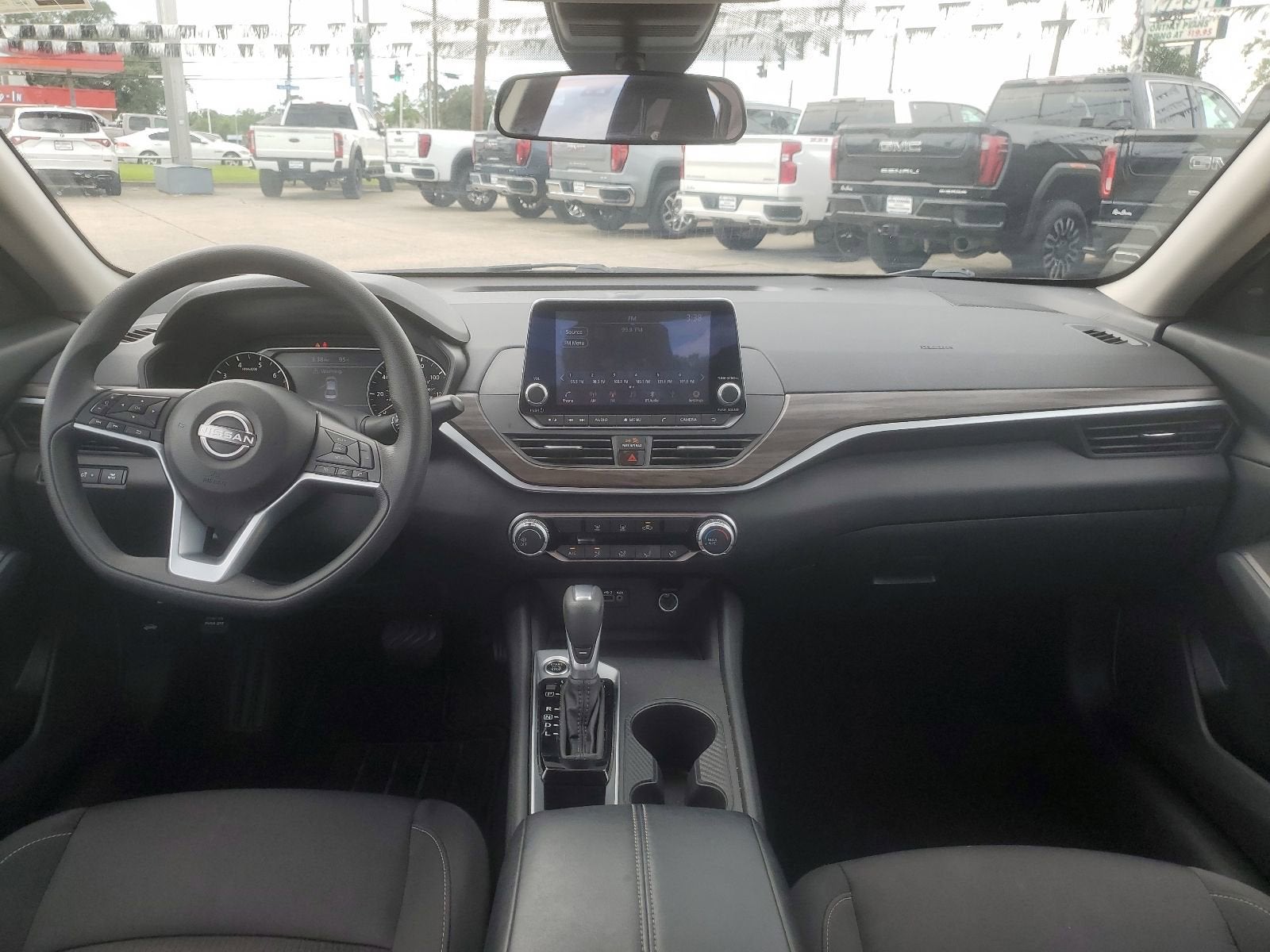 2025 Nissan Altima SV FWD