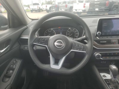 2025 Nissan Altima SV FWD