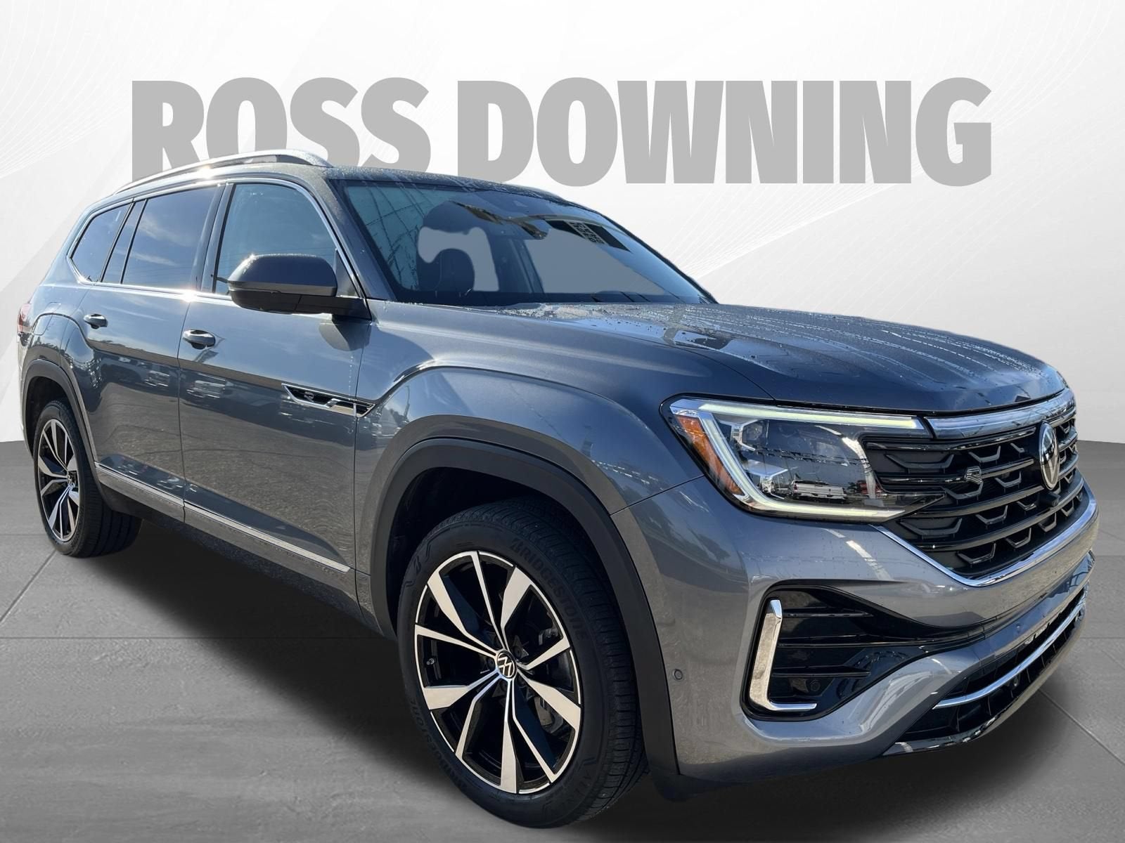 2024 Volkswagen Atlas 2.0T SEL Premium R-Line