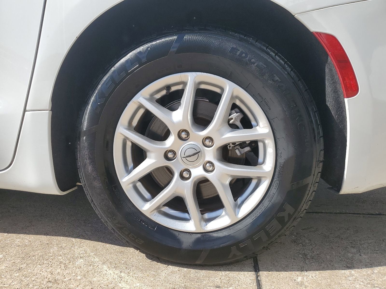 2023 Chrysler Voyager LX