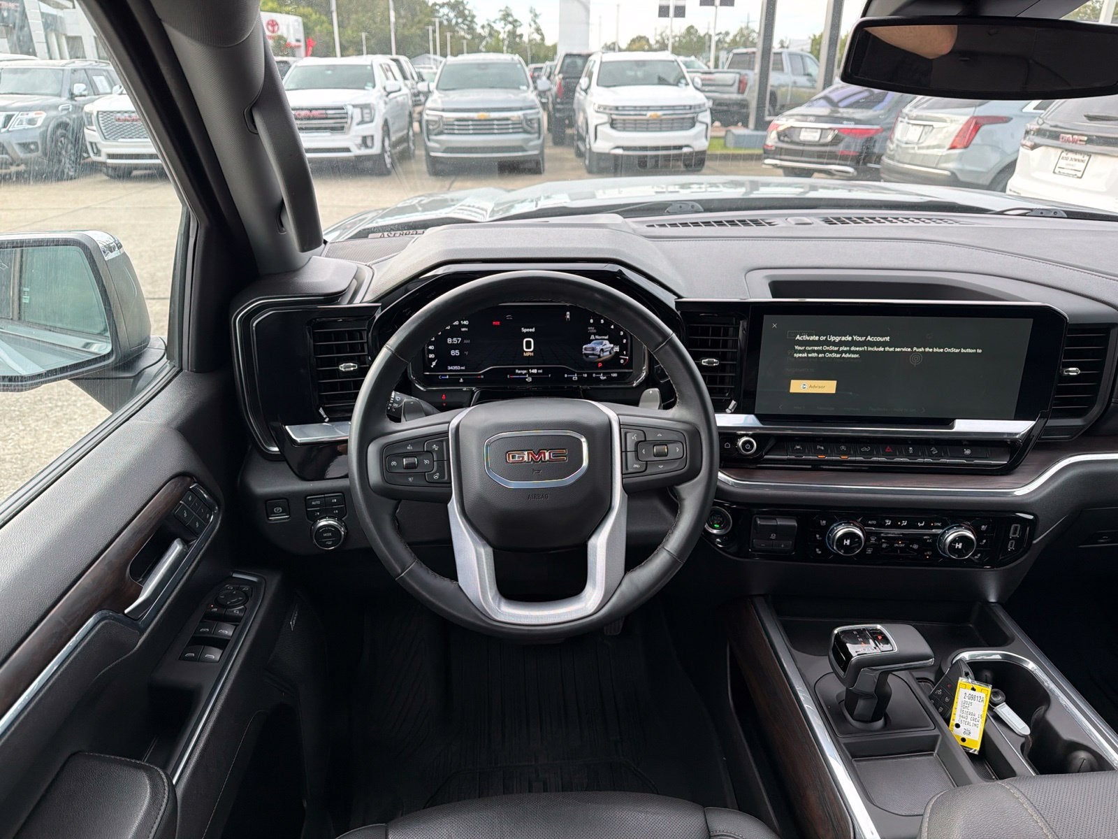 2025 GMC Sierra 1500 SLT