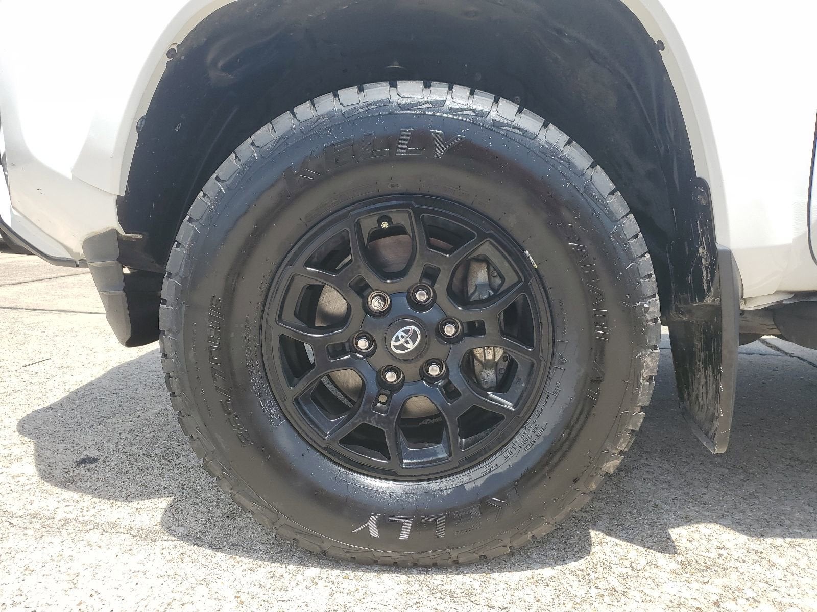 2022 Toyota Tacoma 2WD SR5