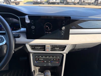 2025 Volkswagen Taos SE