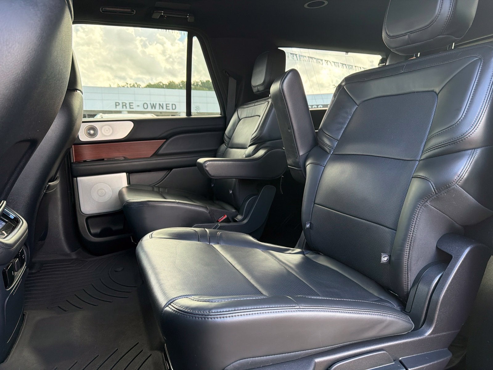 2023 Lincoln Navigator L Reserve