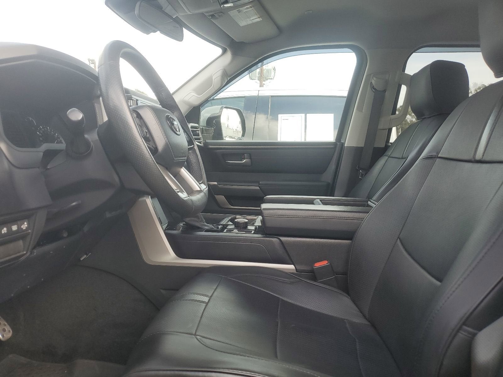 2022 Toyota Tundra 4WD SR5