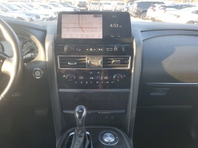 2024 INFINITI QX80 LUXE