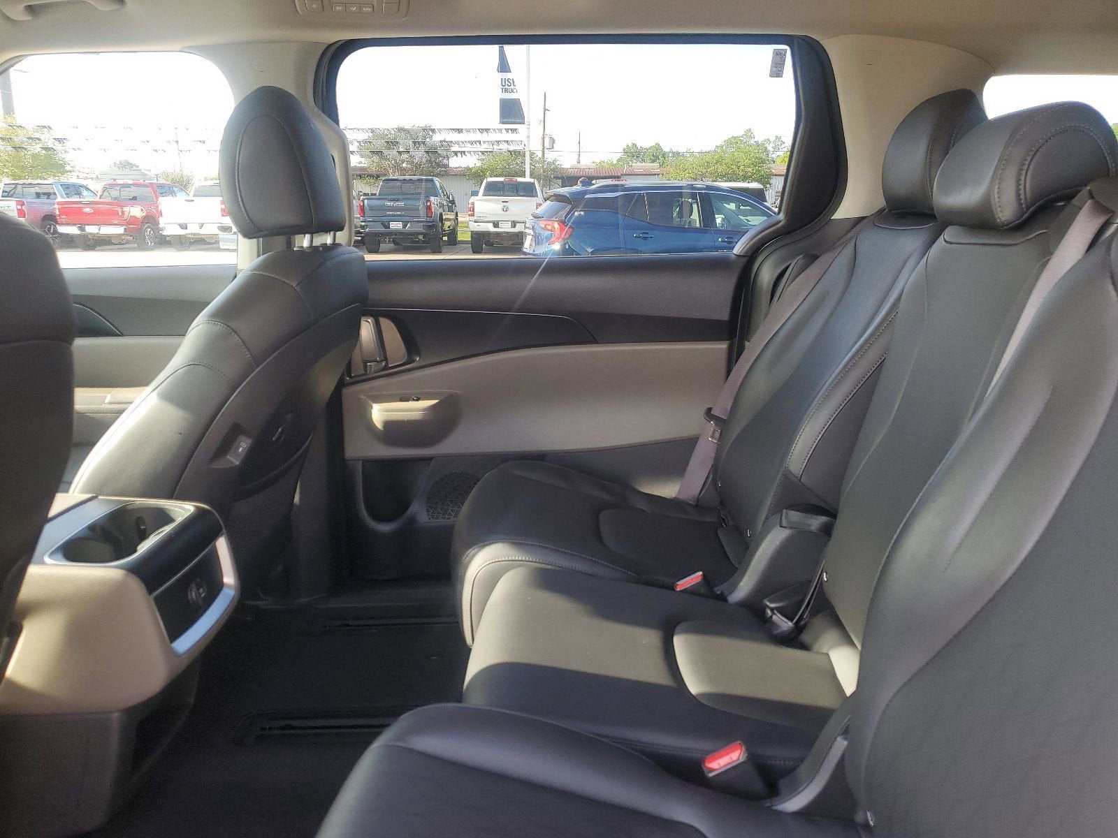 2025 Kia Carnival LXS