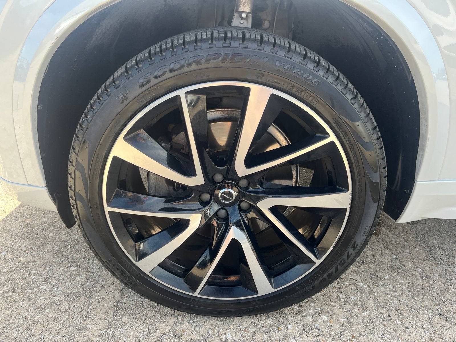 2022 Volvo XC90 T6 Momentum 7 Passenger