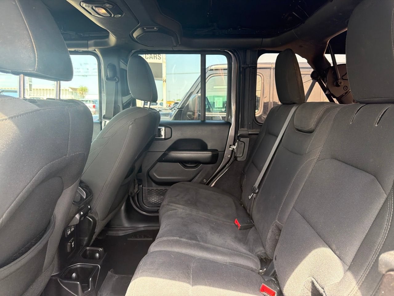 2018 Jeep Wrangler Unlimited Sahara 4x4