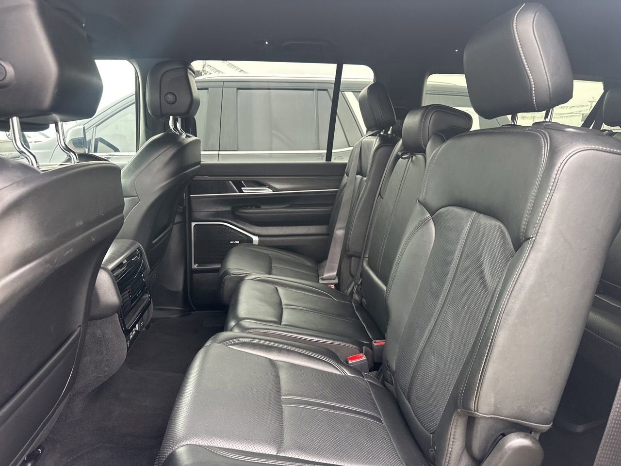 2024 Jeep Wagoneer L Series II