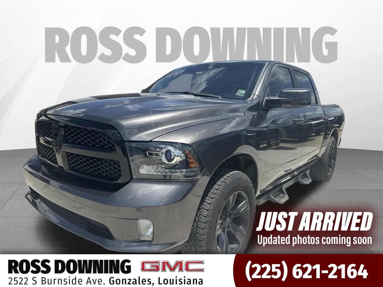 2017 RAM 1500 Night Crew Cab 4x4 5'7" Box