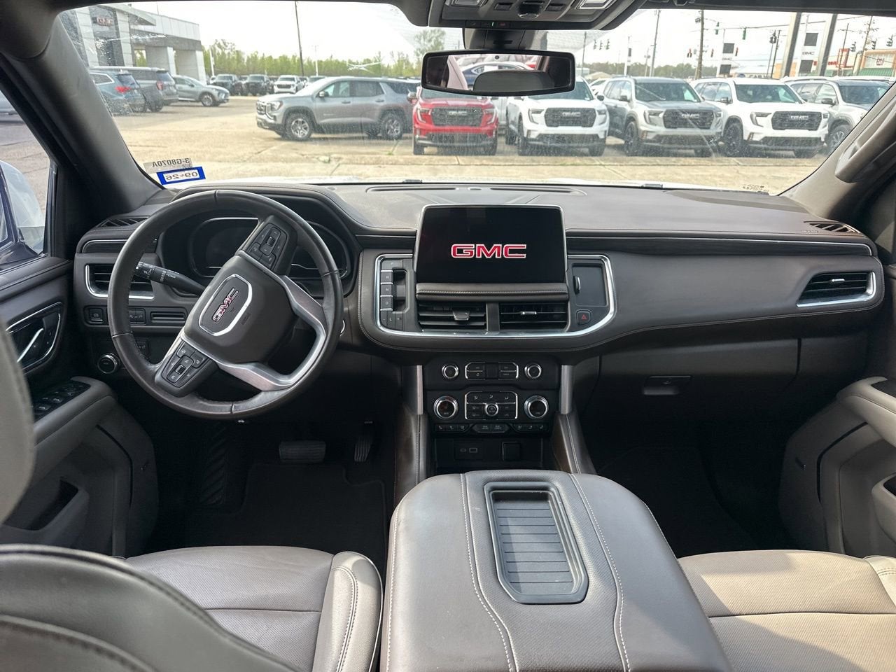 2022 GMC Yukon XL SLT