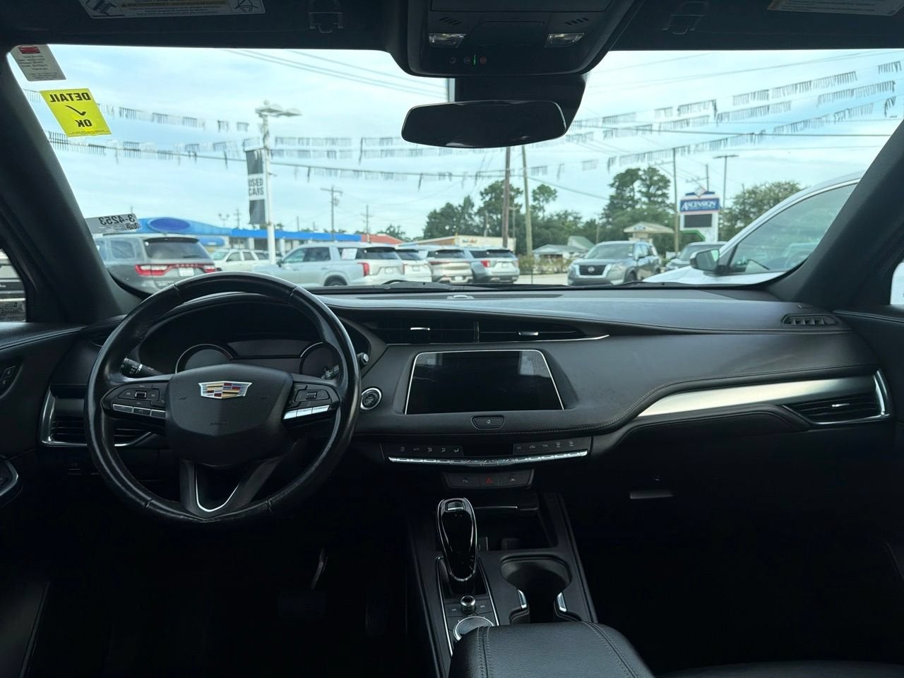 2023 Cadillac XT4 Premium Luxury