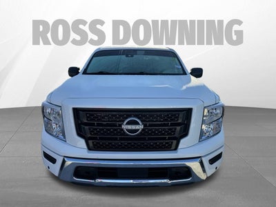 2024 Nissan TITAN Crew Cab SV 4x2