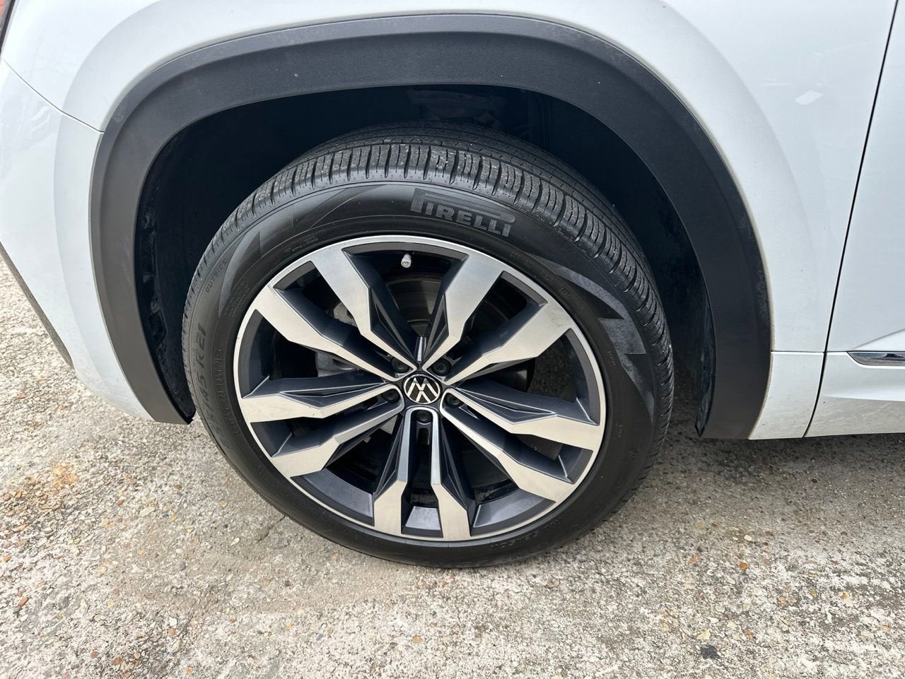 2021 Volkswagen Atlas Cross Sport 3.6L V6 SEL R-Line