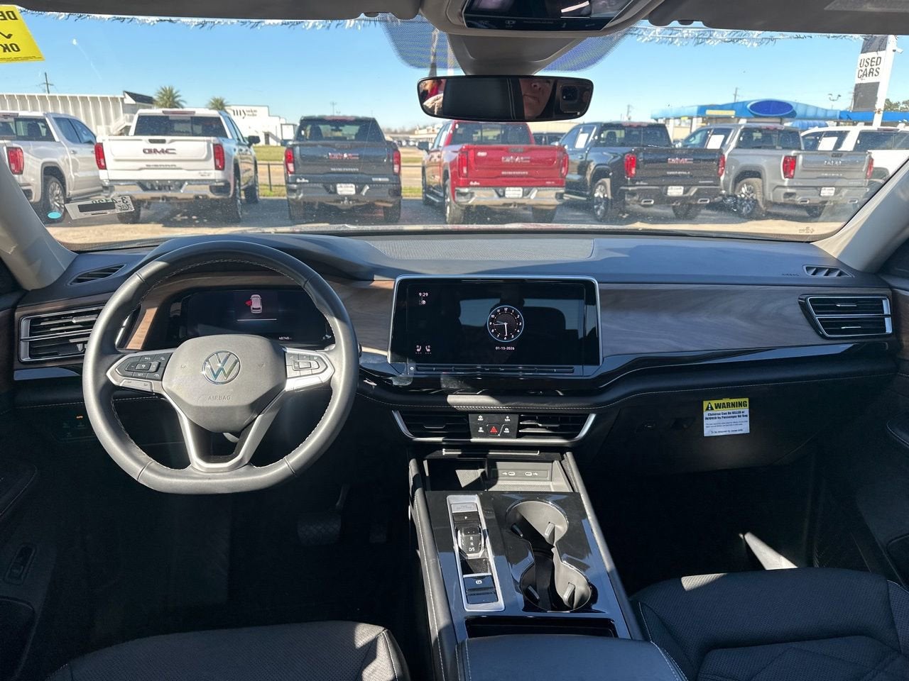 2024 Volkswagen Atlas 2.0T SE w/Technology