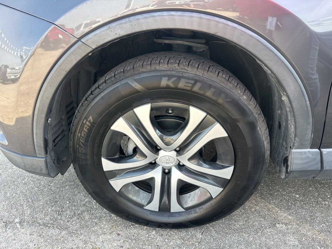 2017 Toyota RAV4 LE