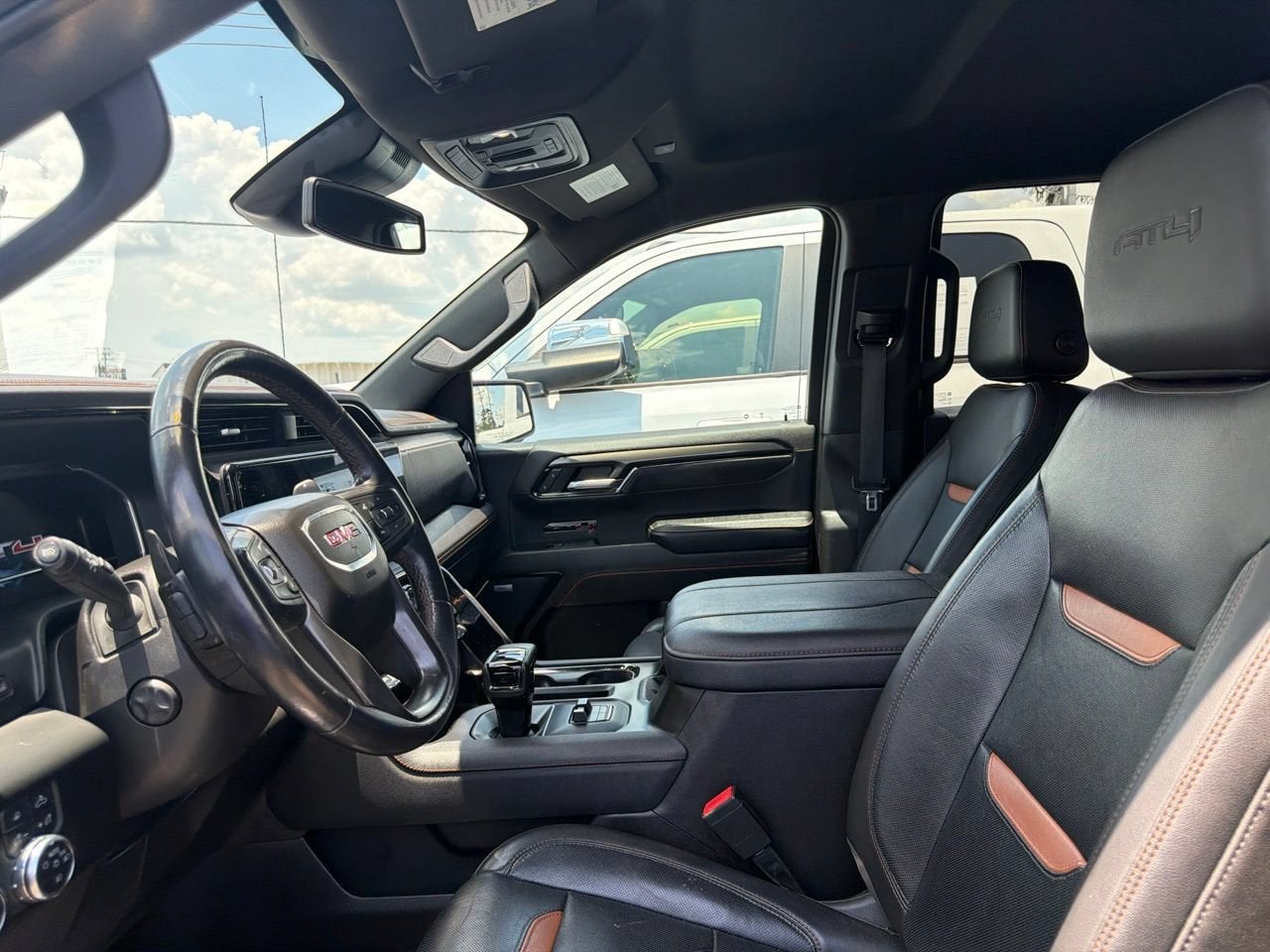 2023 GMC Sierra 1500 AT4