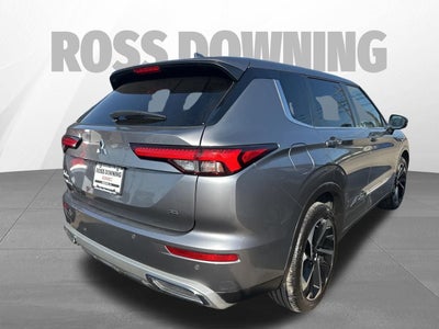 2023 Mitsubishi Outlander SE
