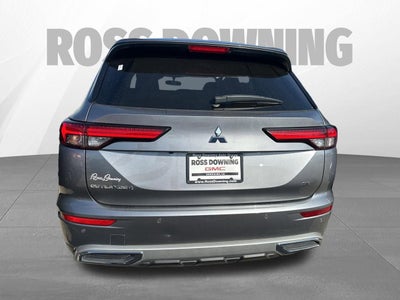 2023 Mitsubishi Outlander SE