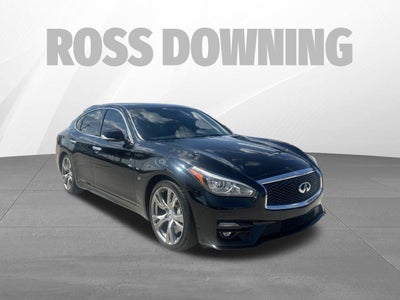 2015 INFINITI Q70 Q70