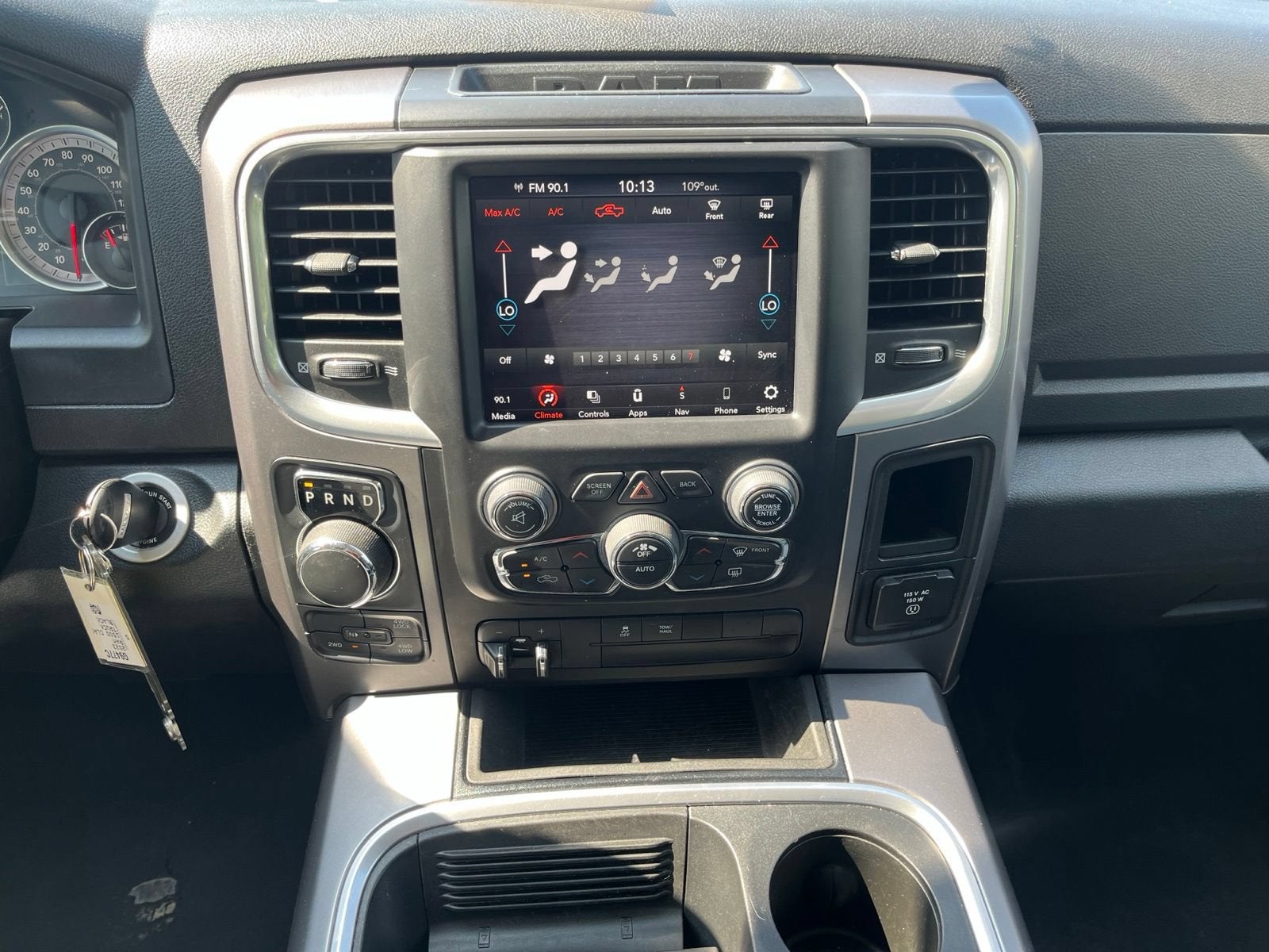 2023 RAM 1500 Classic SLT Crew Cab 4x4 5'7" Box