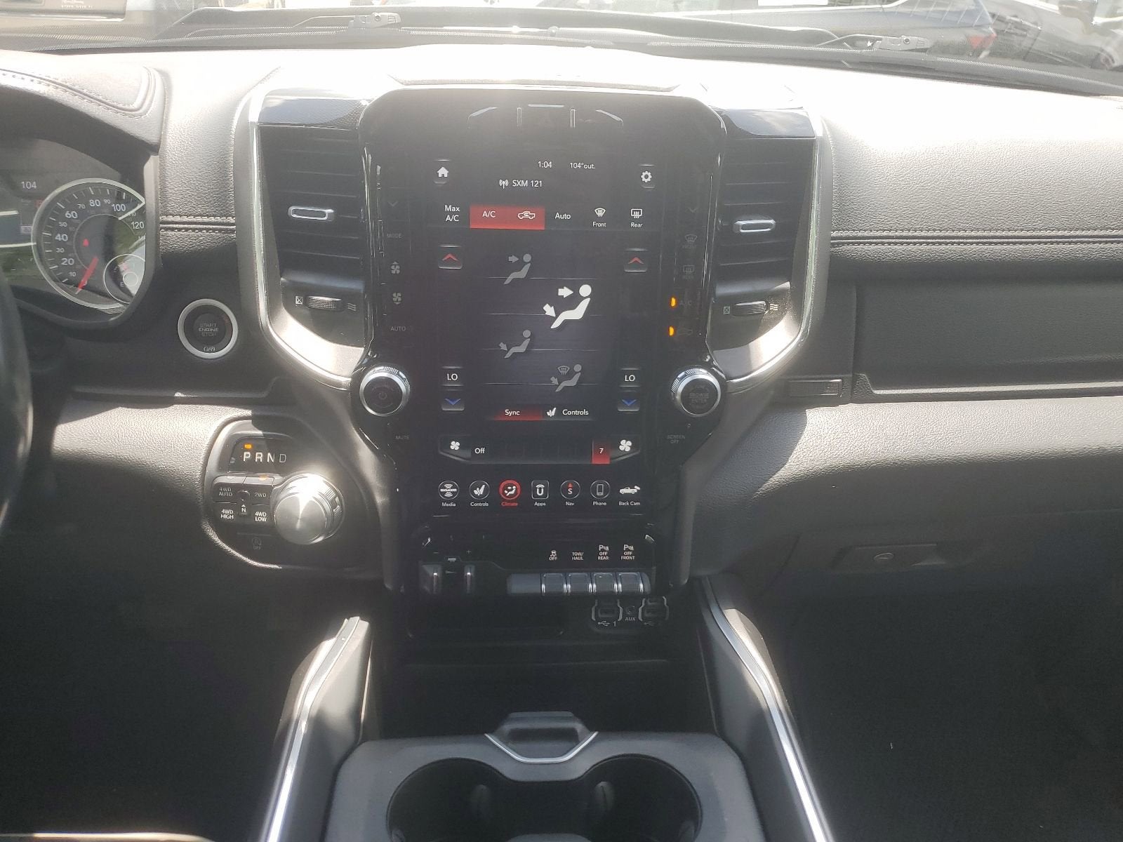 2021 RAM 1500 Laramie Crew Cab 4x4 5'7" Box