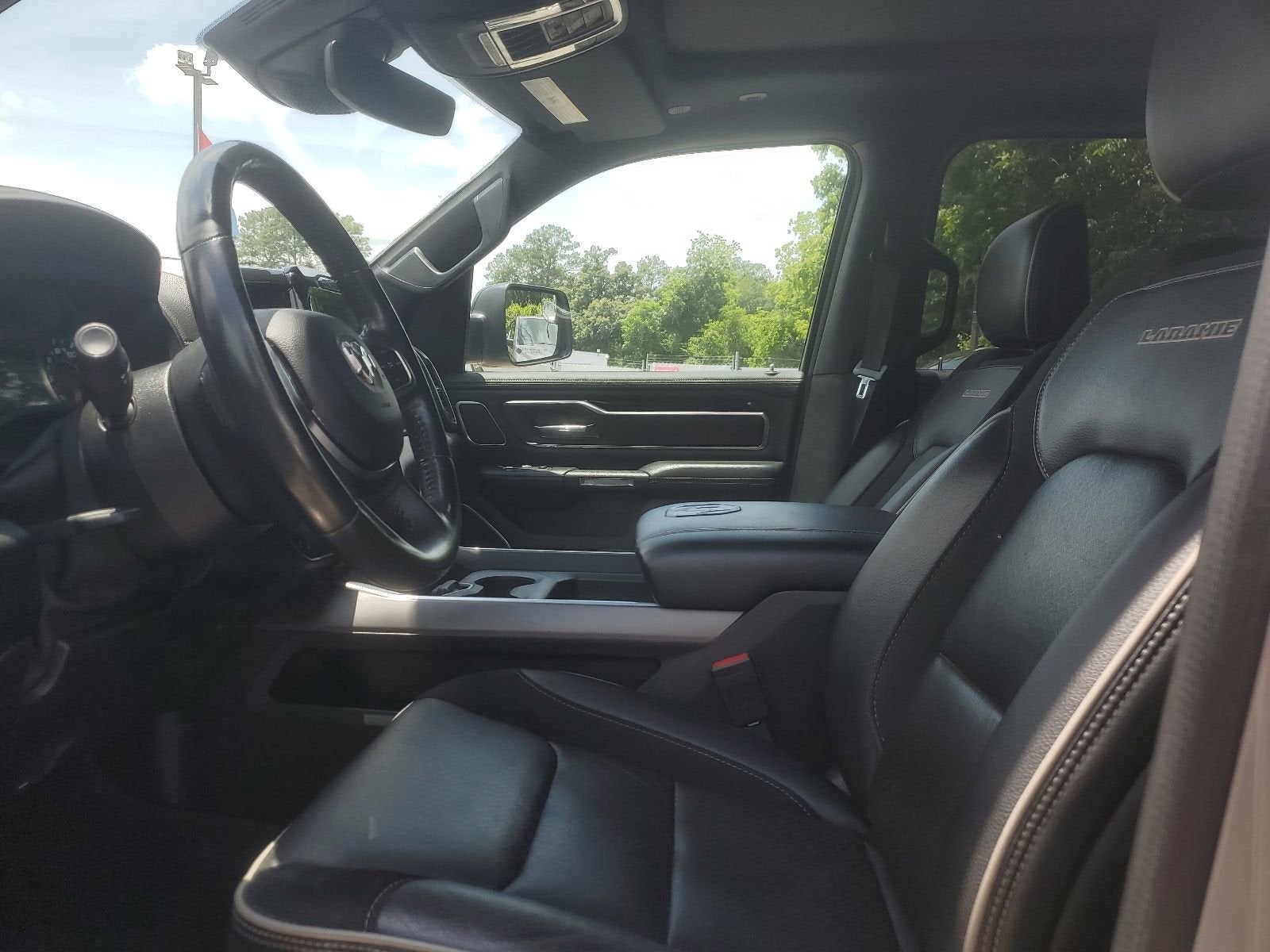 2021 RAM 1500 Laramie Crew Cab 4x4 5'7" Box