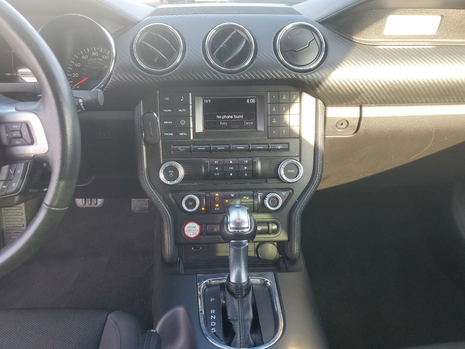 2016 Ford Mustang V6