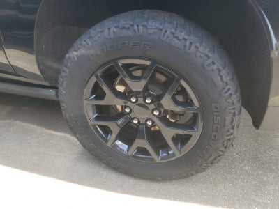 2023 GMC Yukon XL AT4