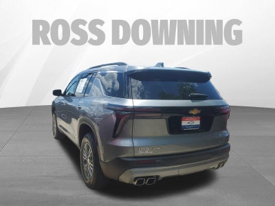 2025 Chevrolet Traverse LT