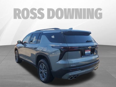 2025 Chevrolet Traverse LT