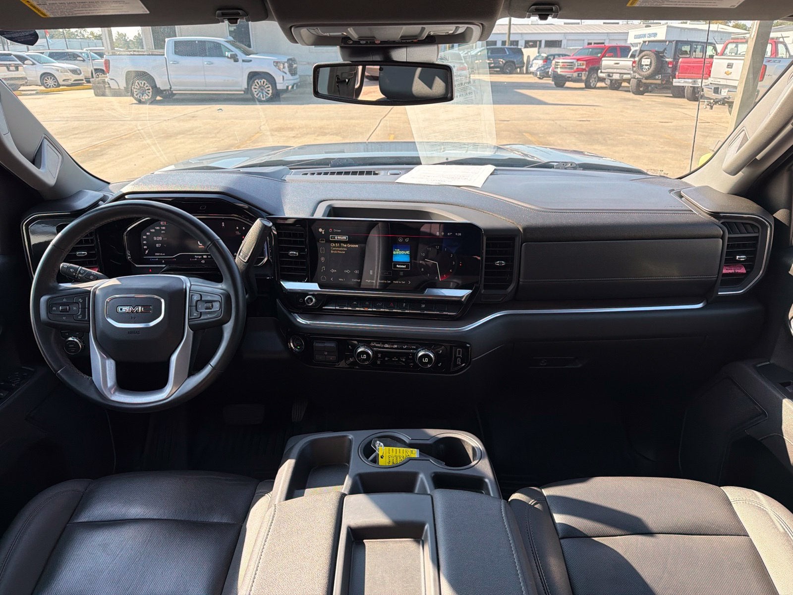 2025 GMC Sierra 1500 SLT