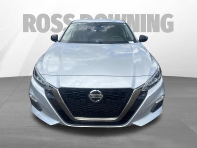 2022 Nissan Altima SR VC-Turbo FWD