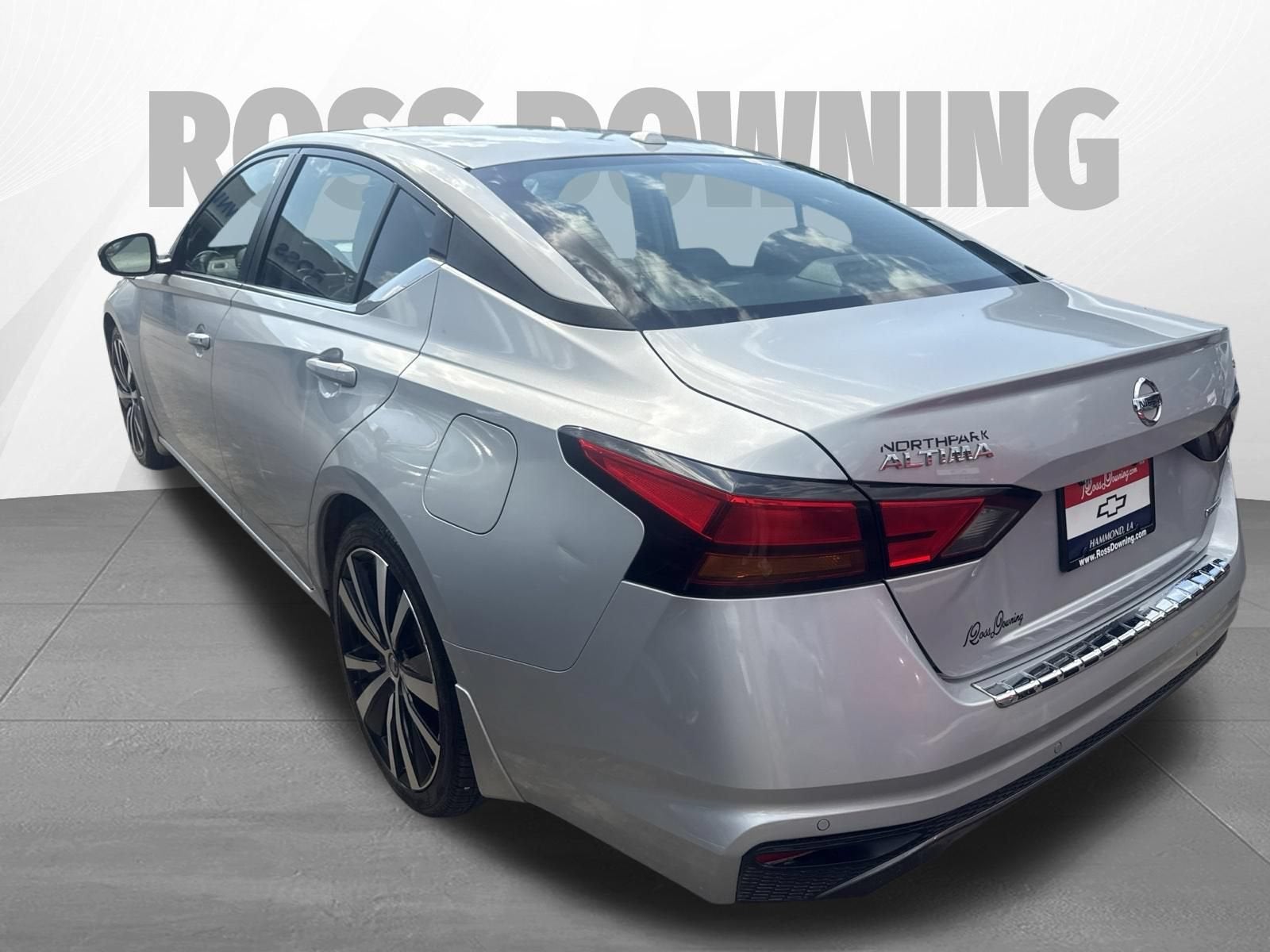 2022 Nissan Altima SR VC-Turbo FWD