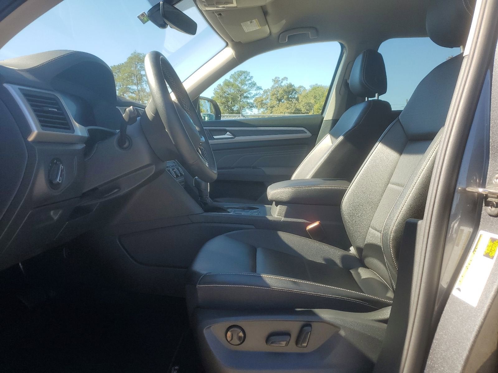 2023 Volkswagen Atlas 2.0T SE