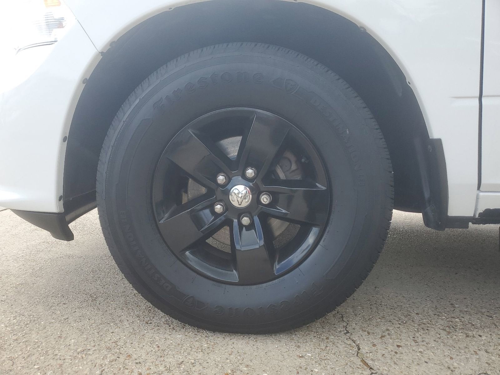 2018 RAM 1500 Express Crew Cab 4x2 5'7" Box