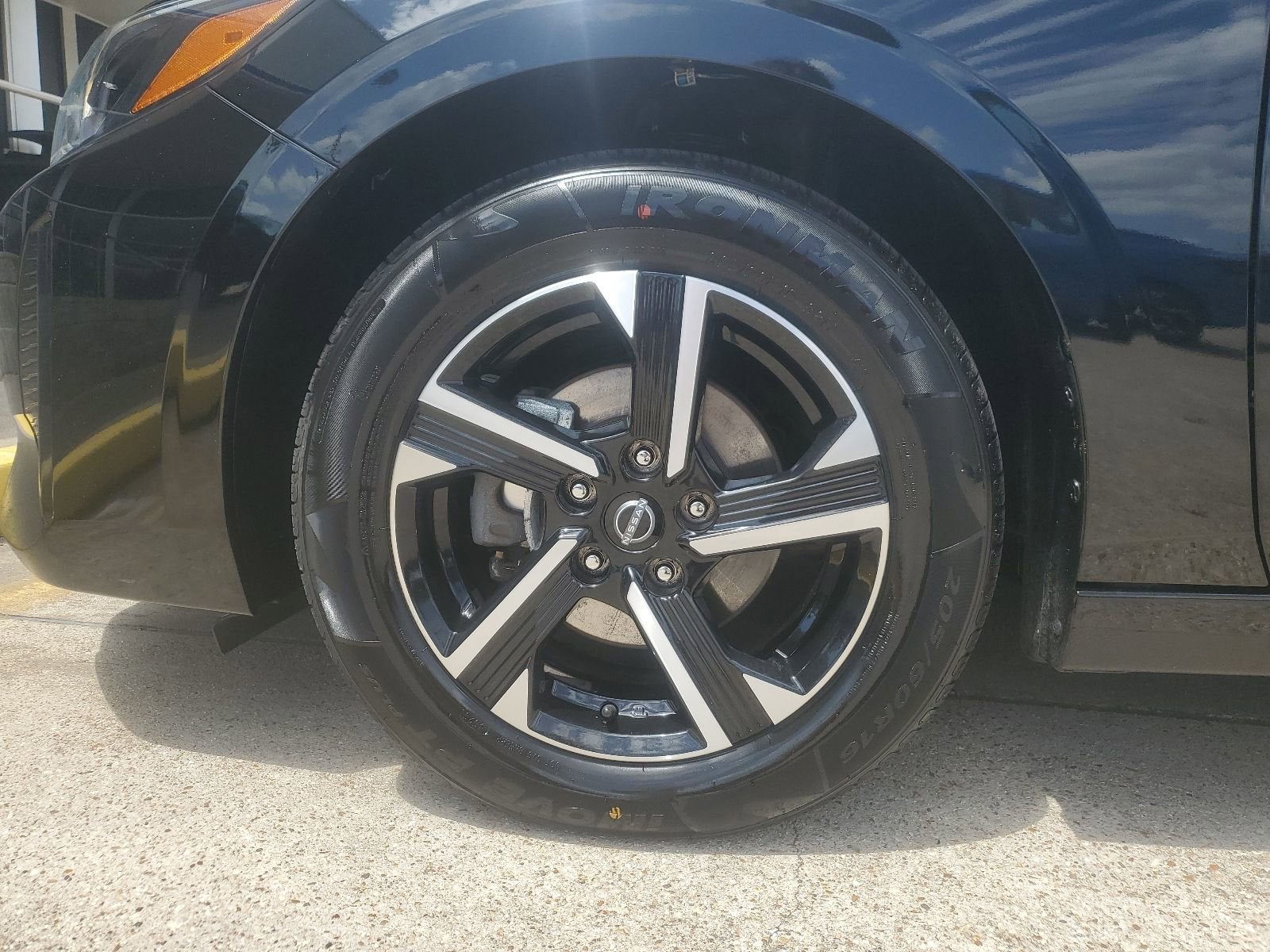 2024 Nissan Sentra SV Xtronic CVT