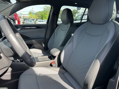 2025 Volkswagen Tiguan SE R-Line Black