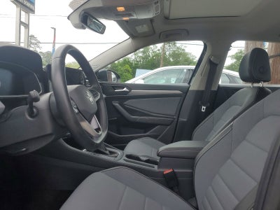 2025 Volkswagen Jetta SE